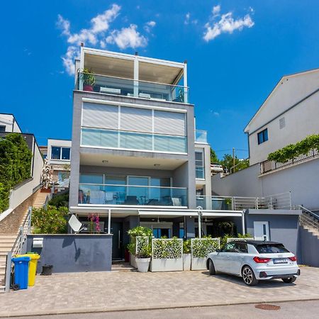 Panoramica Apartment With Whirlpool Crikvenica Luaran gambar