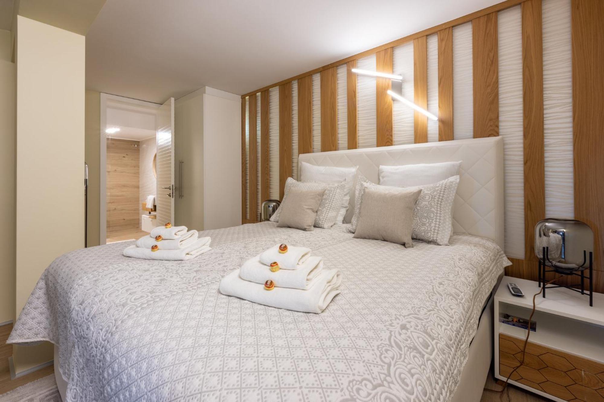 Panoramica Apartment With Whirlpool Crikvenica Luaran gambar