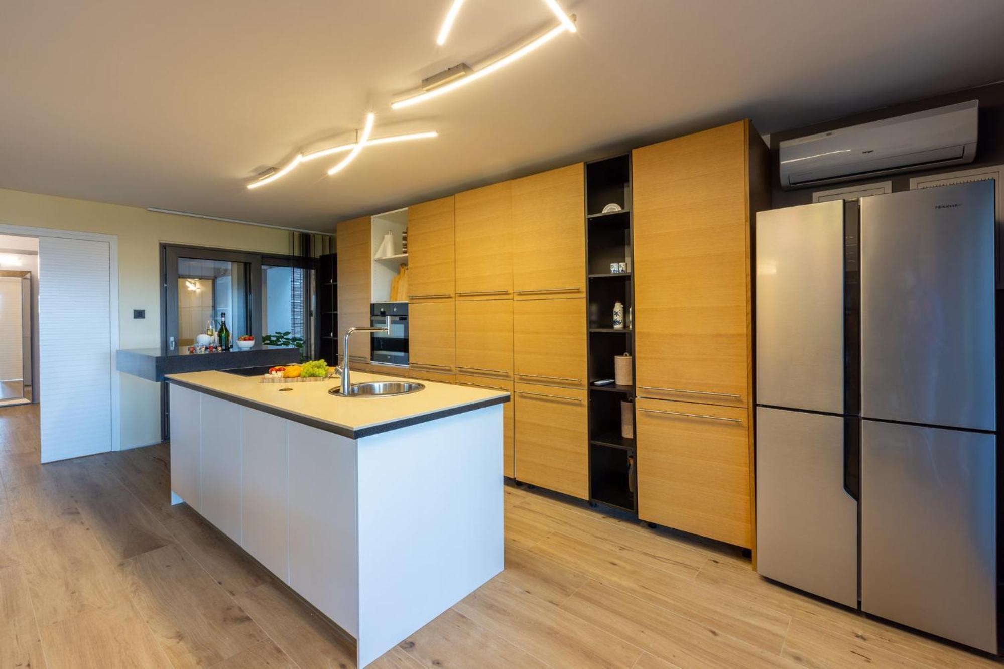 Panoramica Apartment With Whirlpool Crikvenica Luaran gambar