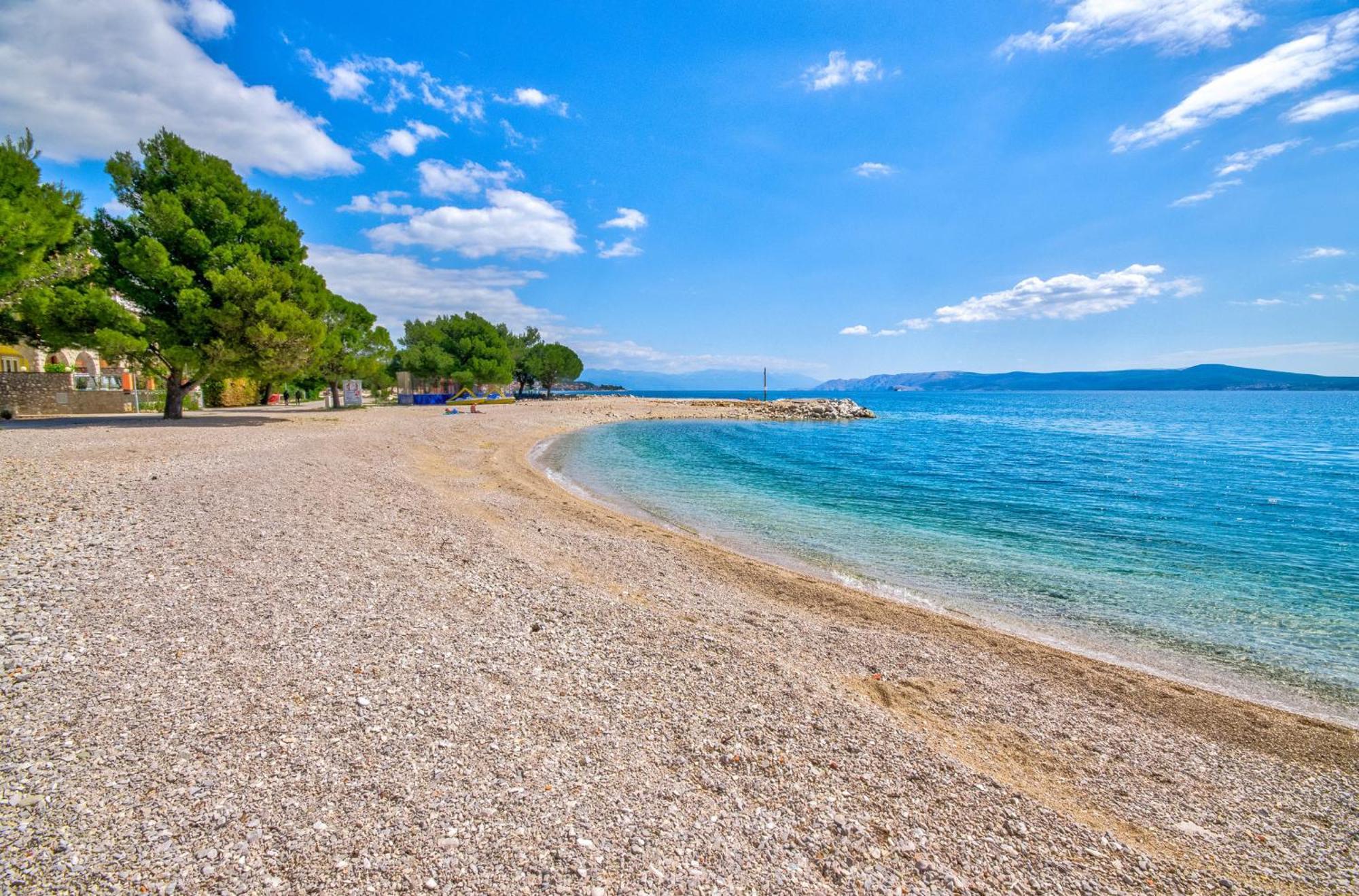 Panoramica Apartment With Whirlpool Crikvenica Luaran gambar