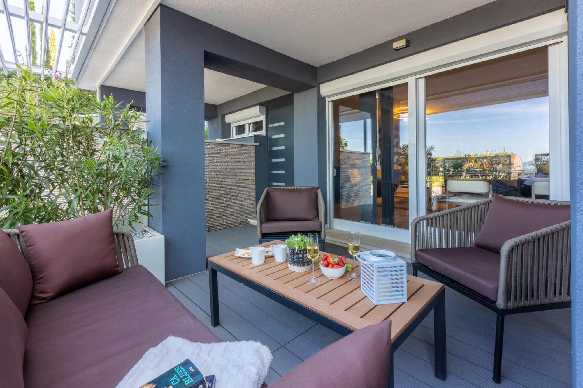 Panoramica Apartment With Whirlpool Crikvenica Luaran gambar